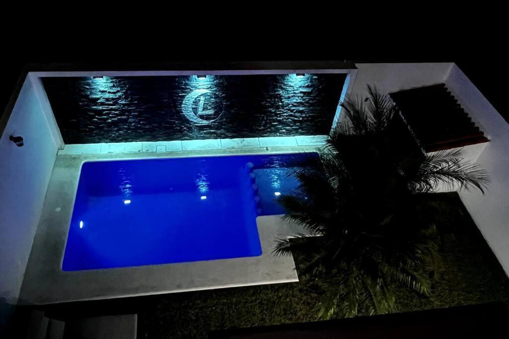 Casa Lua Tequesquitengo. Alberca, Jacuzzi Y Roof Exteriör bild
